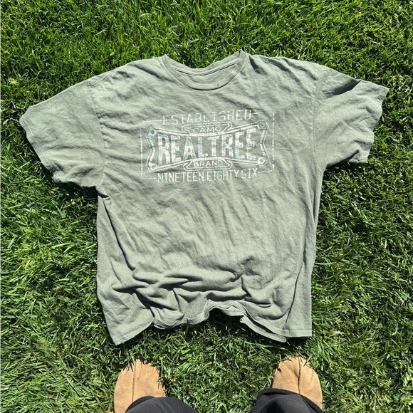 Y2K Real Tree Graphic Tee - Picture 1 of 3